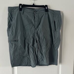 Weatherproof Vintage Gray Shorts size 36